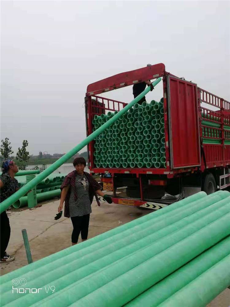 海西玻璃钢输水管道施工方案玻璃钢缠绕管道